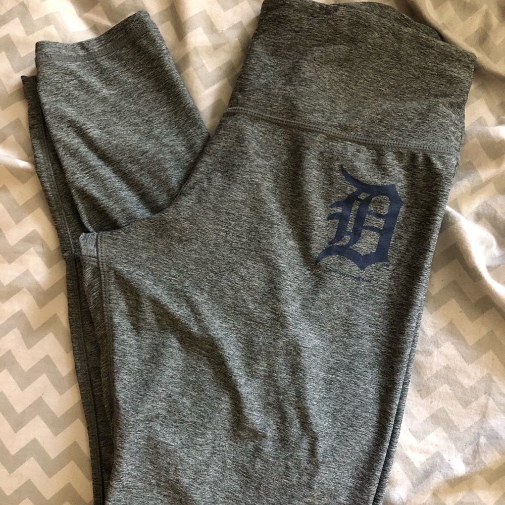 🌟Grey Athletic Leggings